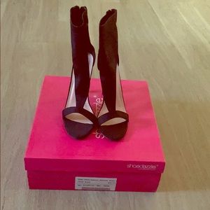Woman sandals